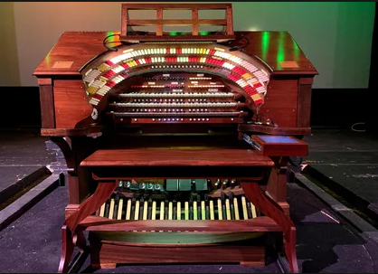 This beautifully restored 1922 Wurlitzer 3 manual 23 rank theater organ is located at the Colonial Theatre in Phoenixville PA. 